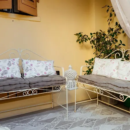 La Casa Di Bed & Breakfast 3*
